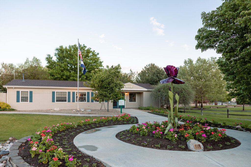 Outside of the Hudson Gardens gift shop and welcome center.